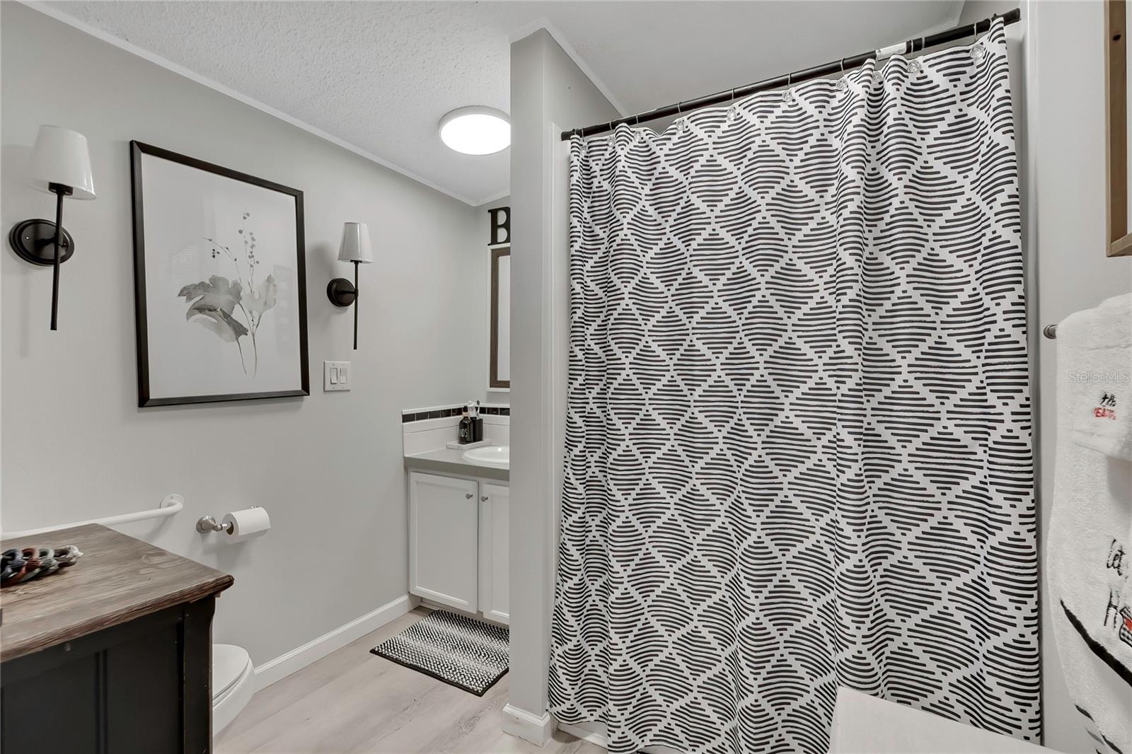 Listing photo id 18 for 6171 Lisa Point