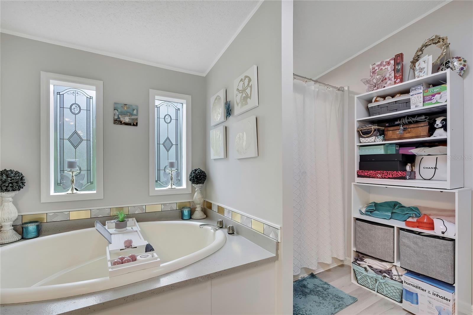 Listing photo id 32 for 6171 Lisa Point