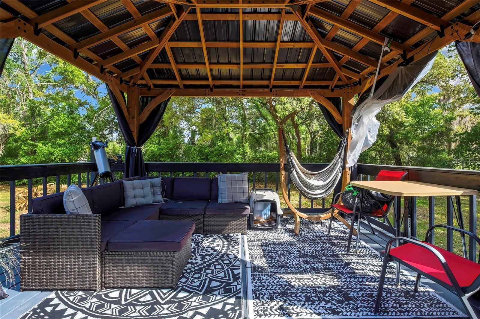 Listing photo id 33 for 6171 Lisa Point