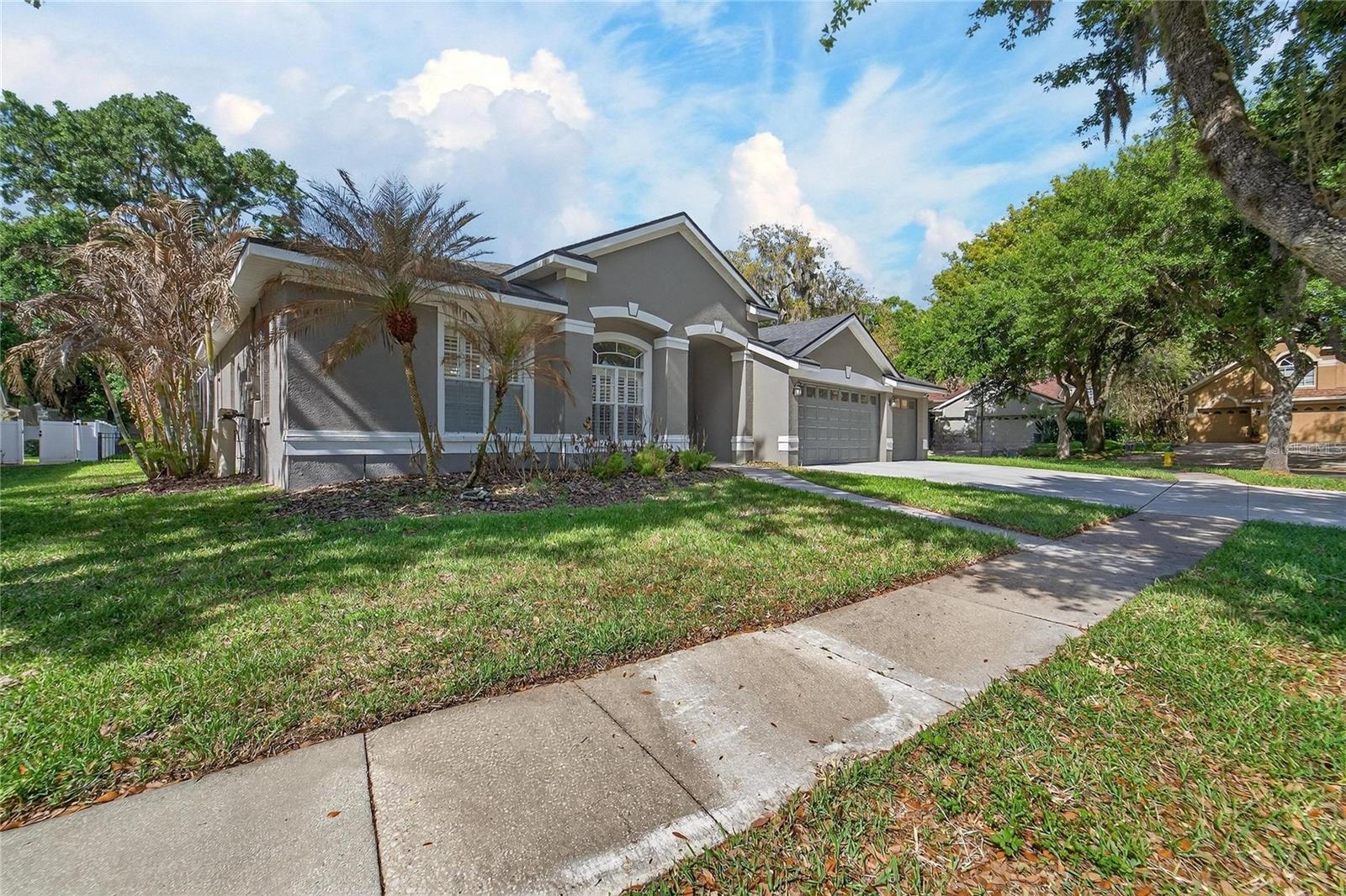 Listing photo id 8 for 5608 Osprey Park Place