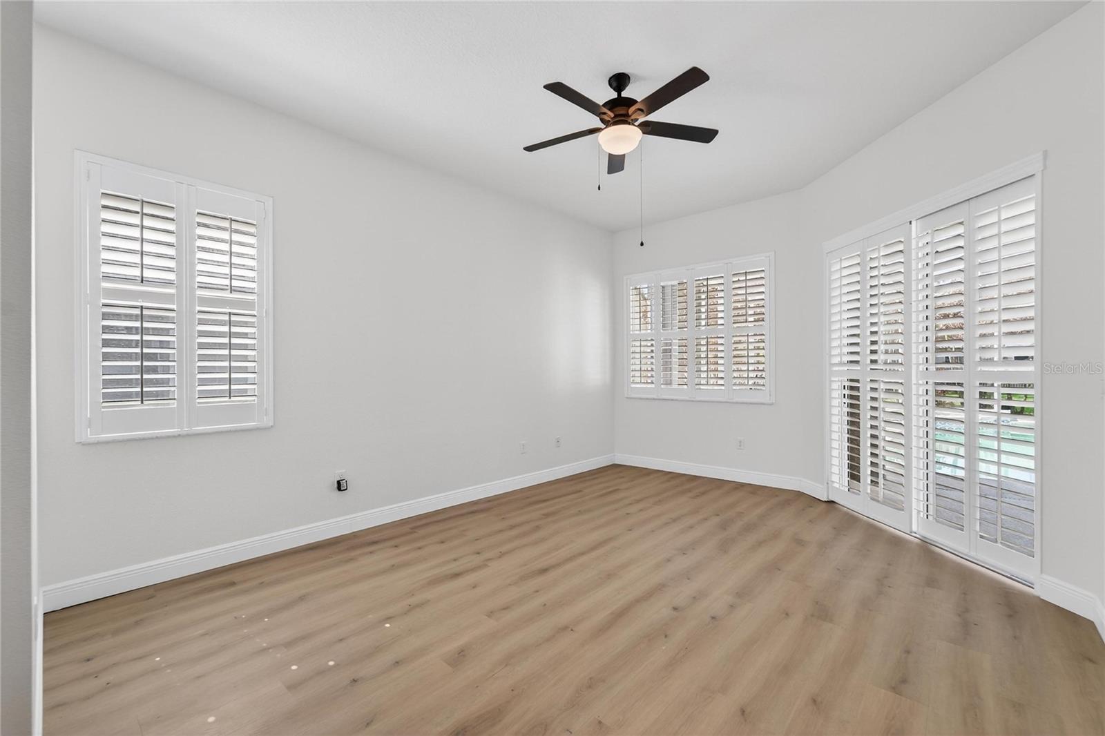 Listing photo id 17 for 5608 Osprey Park Place