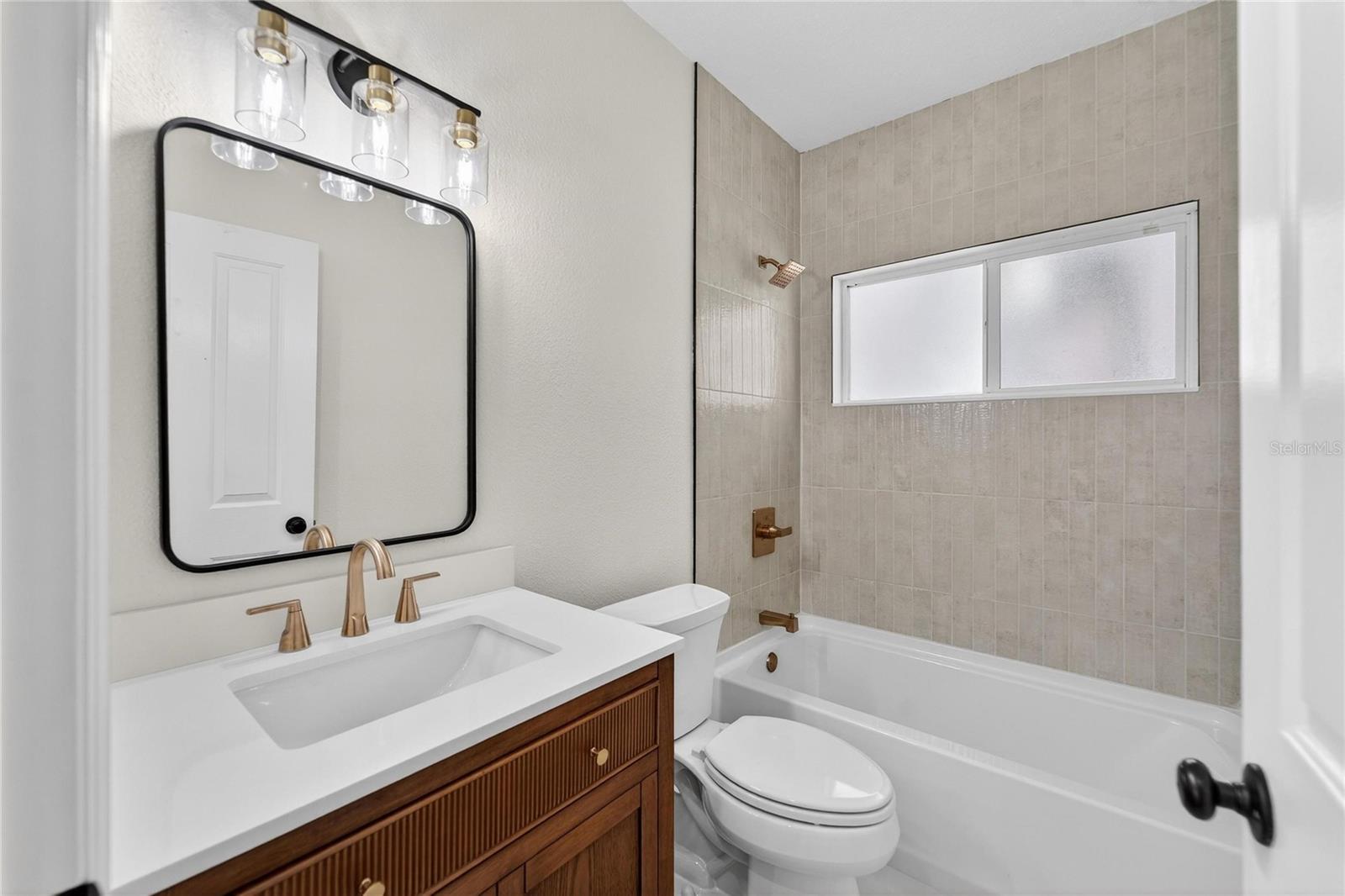 Listing photo id 28 for 5608 Osprey Park Place