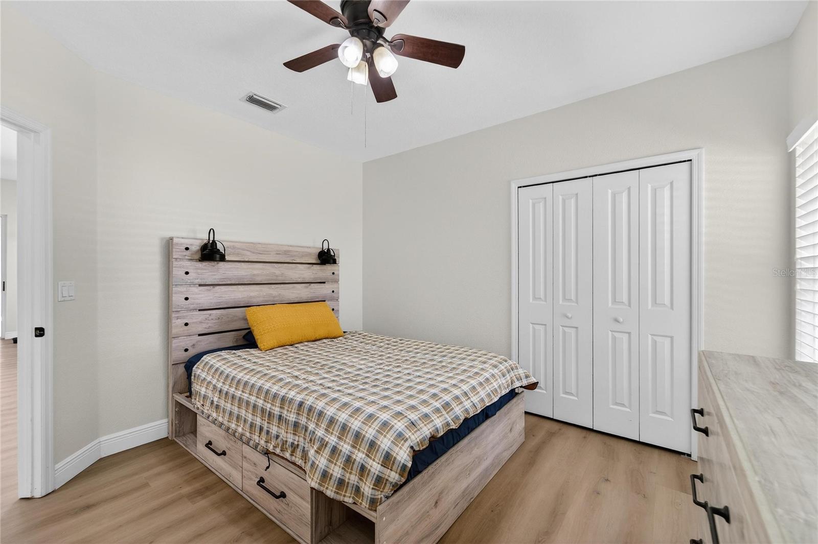 Listing photo id 31 for 5608 Osprey Park Place