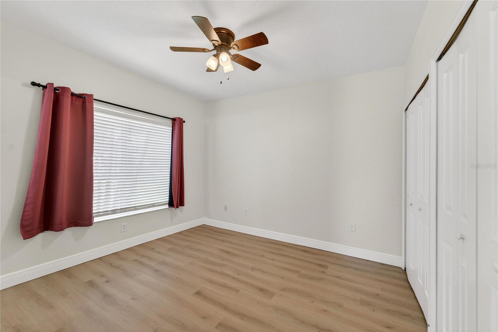 Listing photo id 36 for 5608 Osprey Park Place