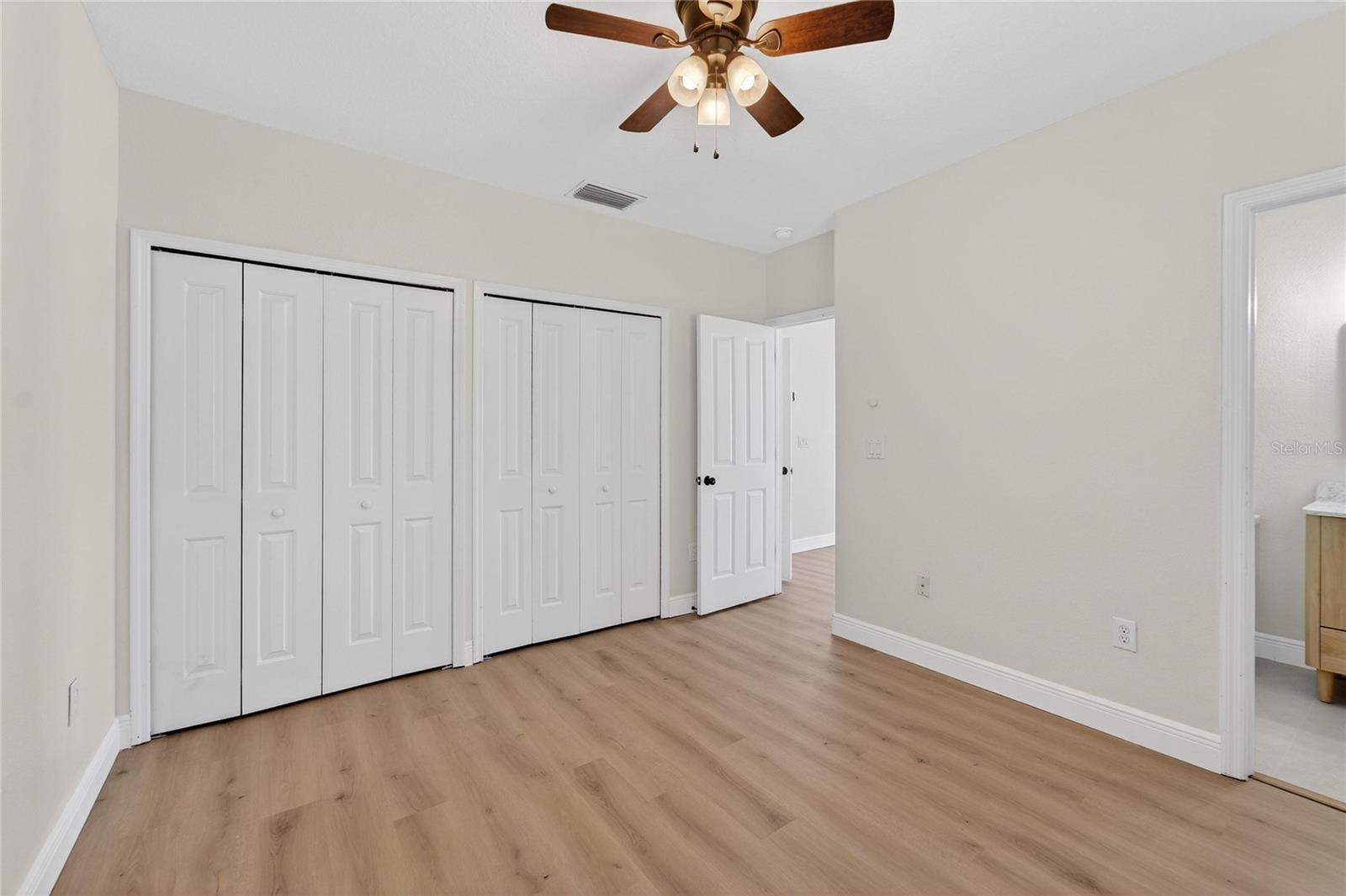 Listing photo id 38 for 5608 Osprey Park Place