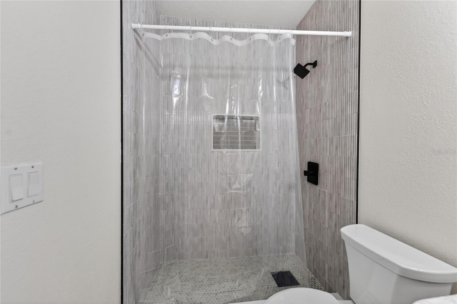 Listing photo id 41 for 5608 Osprey Park Place