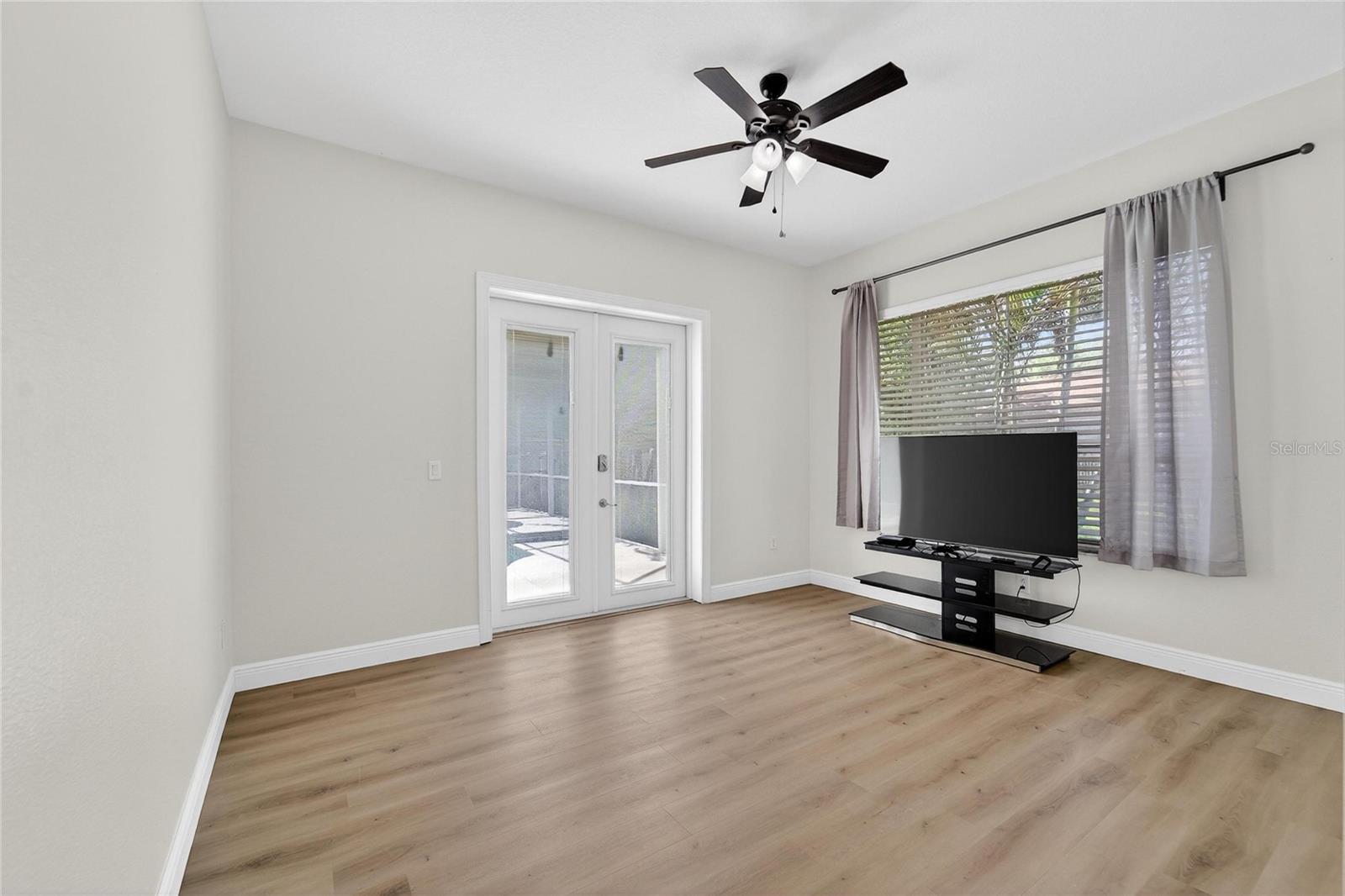 Listing photo id 43 for 5608 Osprey Park Place