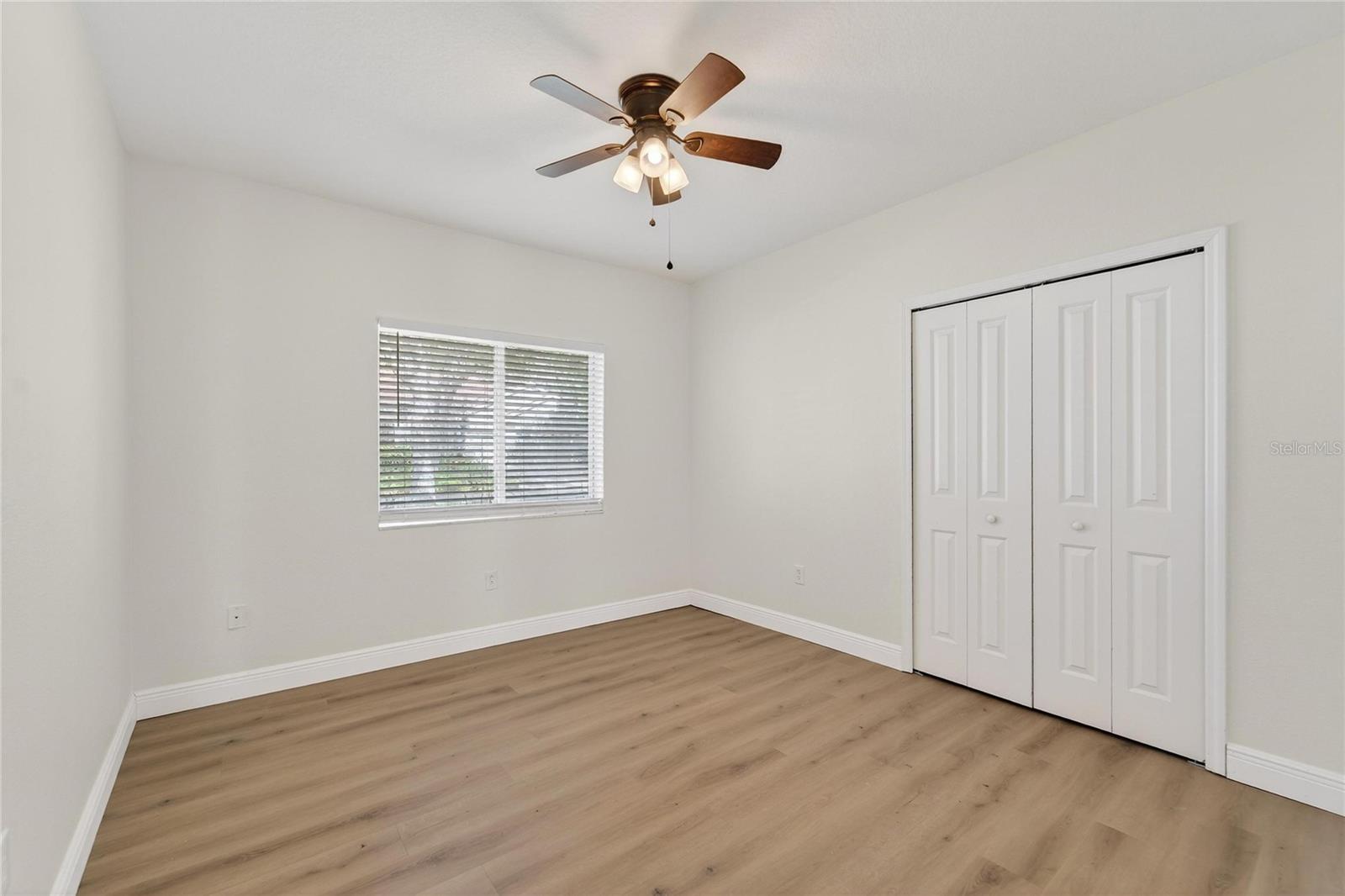 Listing photo id 48 for 5608 Osprey Park Place