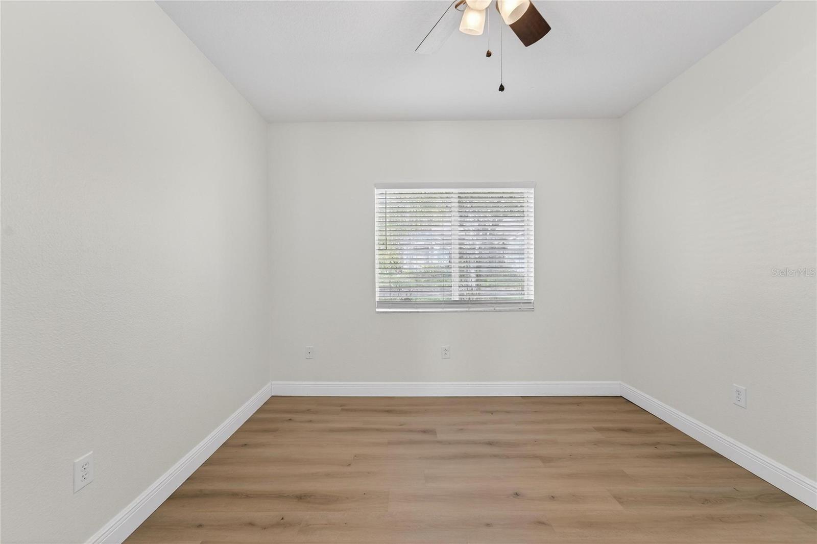 Listing photo id 49 for 5608 Osprey Park Place