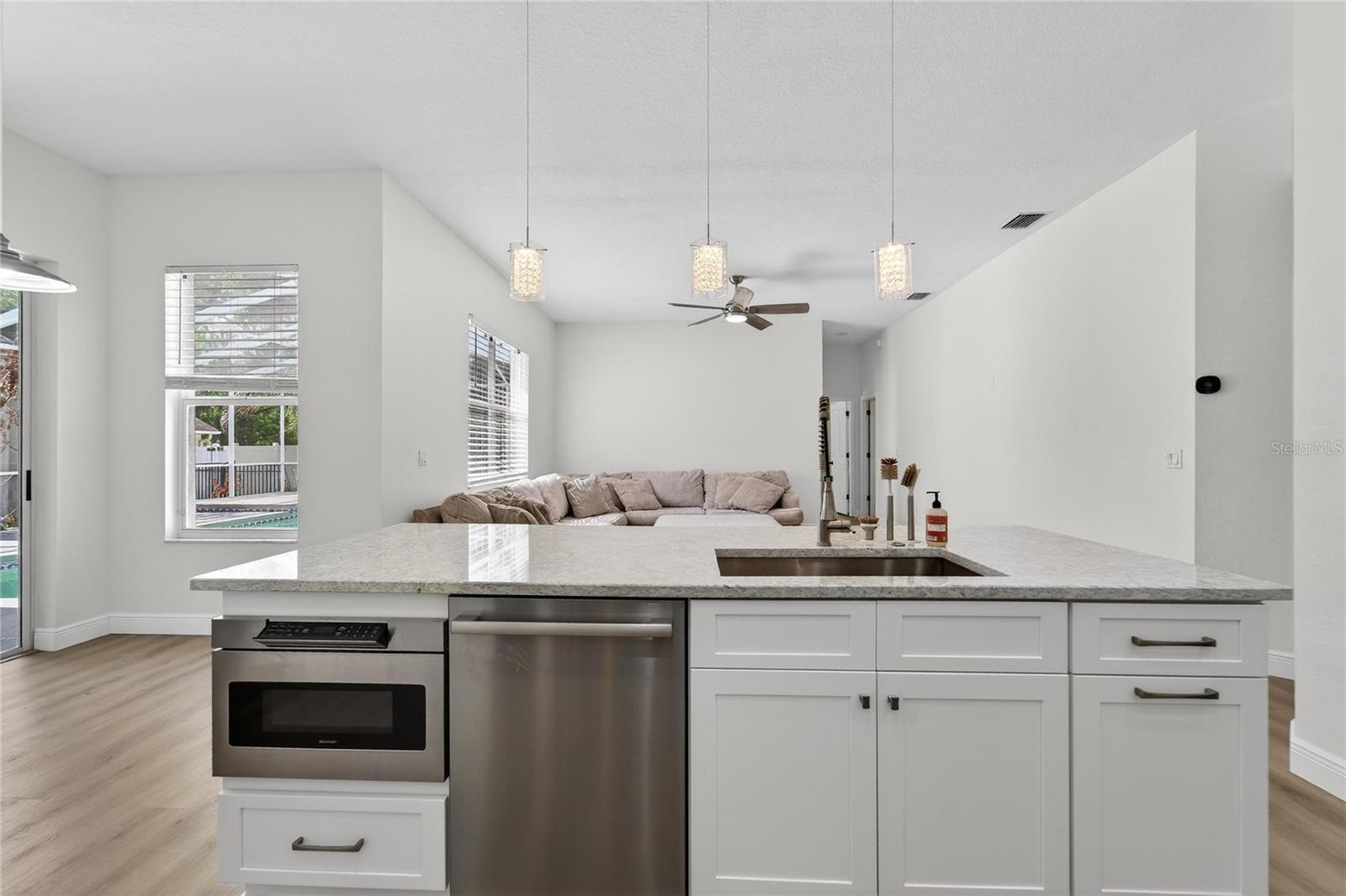 Listing photo id 61 for 5608 Osprey Park Place