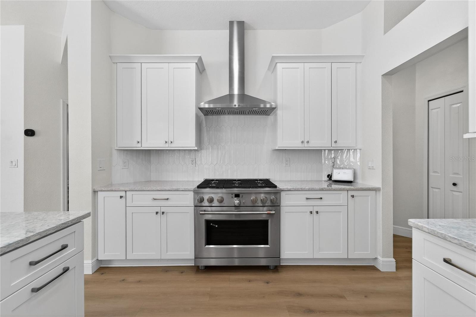 Listing photo id 62 for 5608 Osprey Park Place