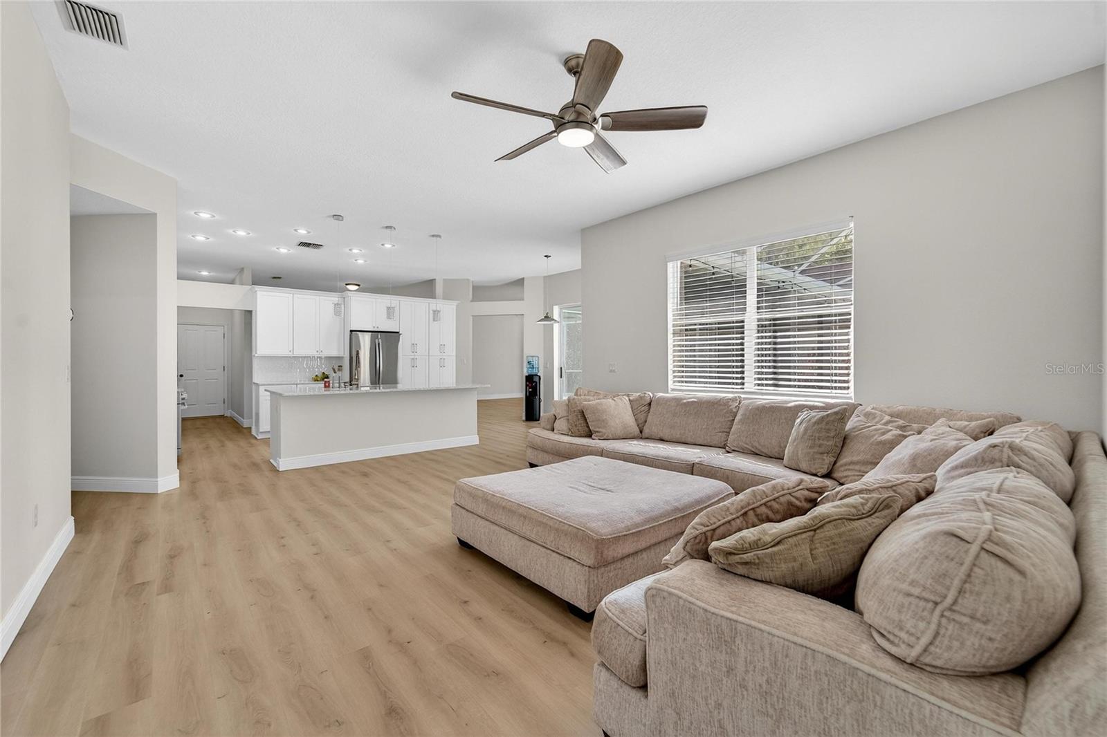 Listing photo id 68 for 5608 Osprey Park Place