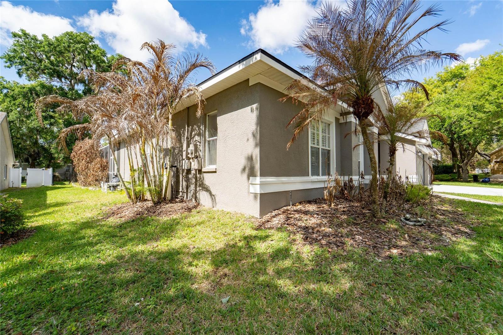 Listing photo id 6 for 5608 Osprey Park Place