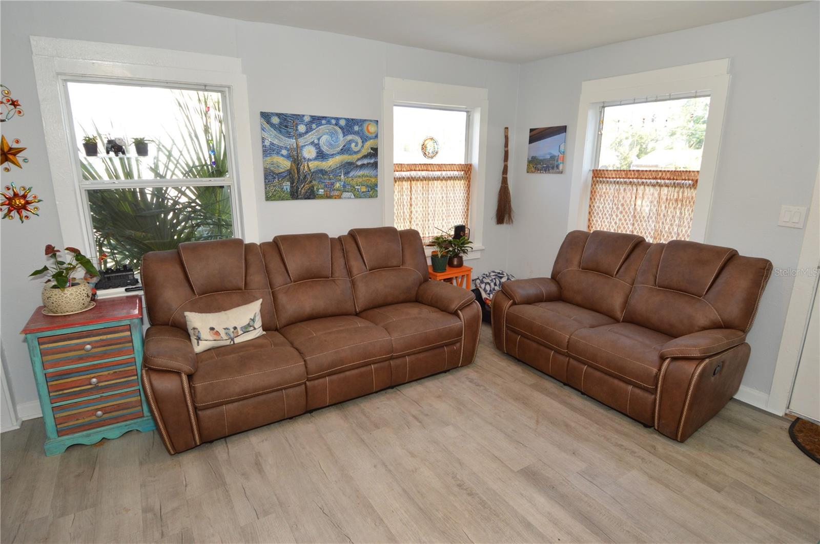 Image 13 of 49 For 2852 60th Avenue N