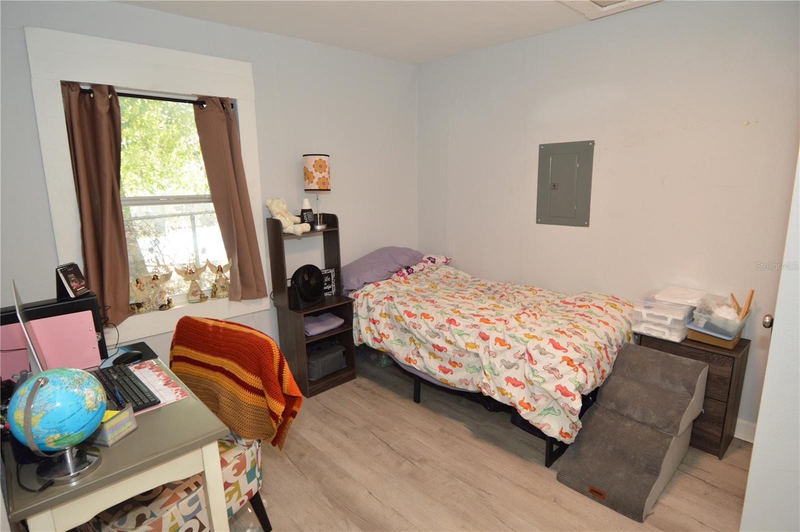 Image 15 of 49 For 2852 60th Avenue N