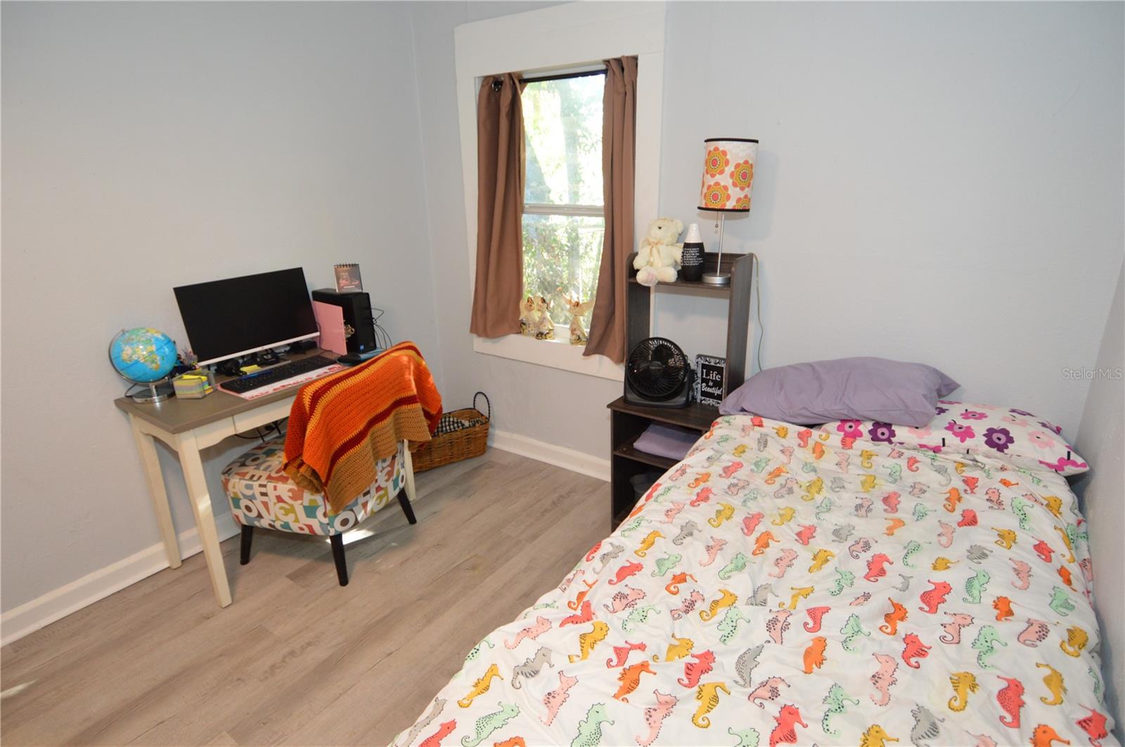 Image 17 of 49 For 2852 60th Avenue N