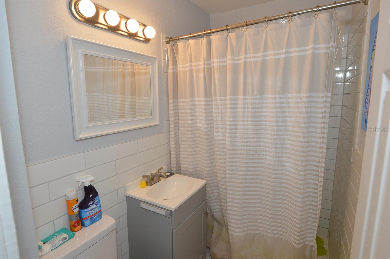 Image 21 of 49 For 2852 60th Avenue N