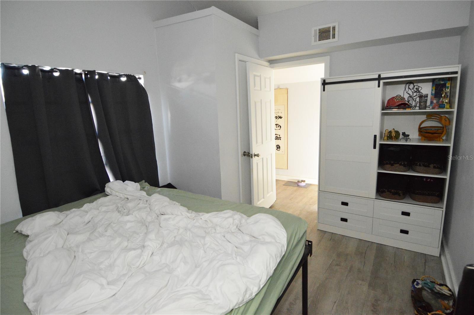 Image 38 of 49 For 2852 60th Avenue N