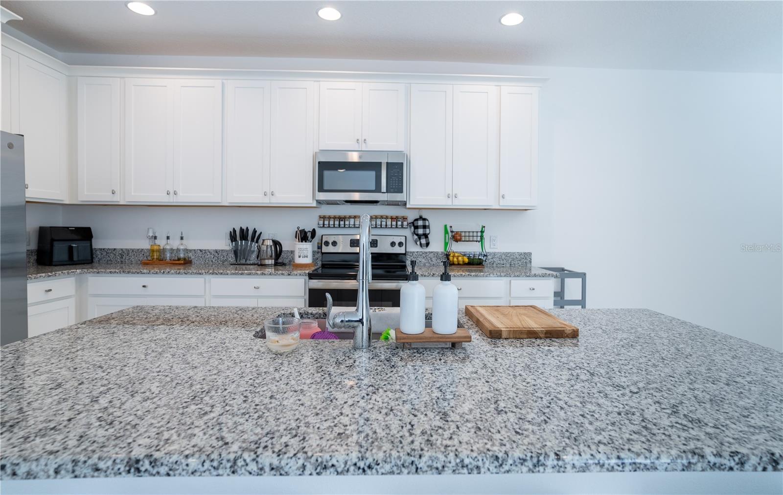 Listing photo id 11 for 37860 Beacon Brick Drive