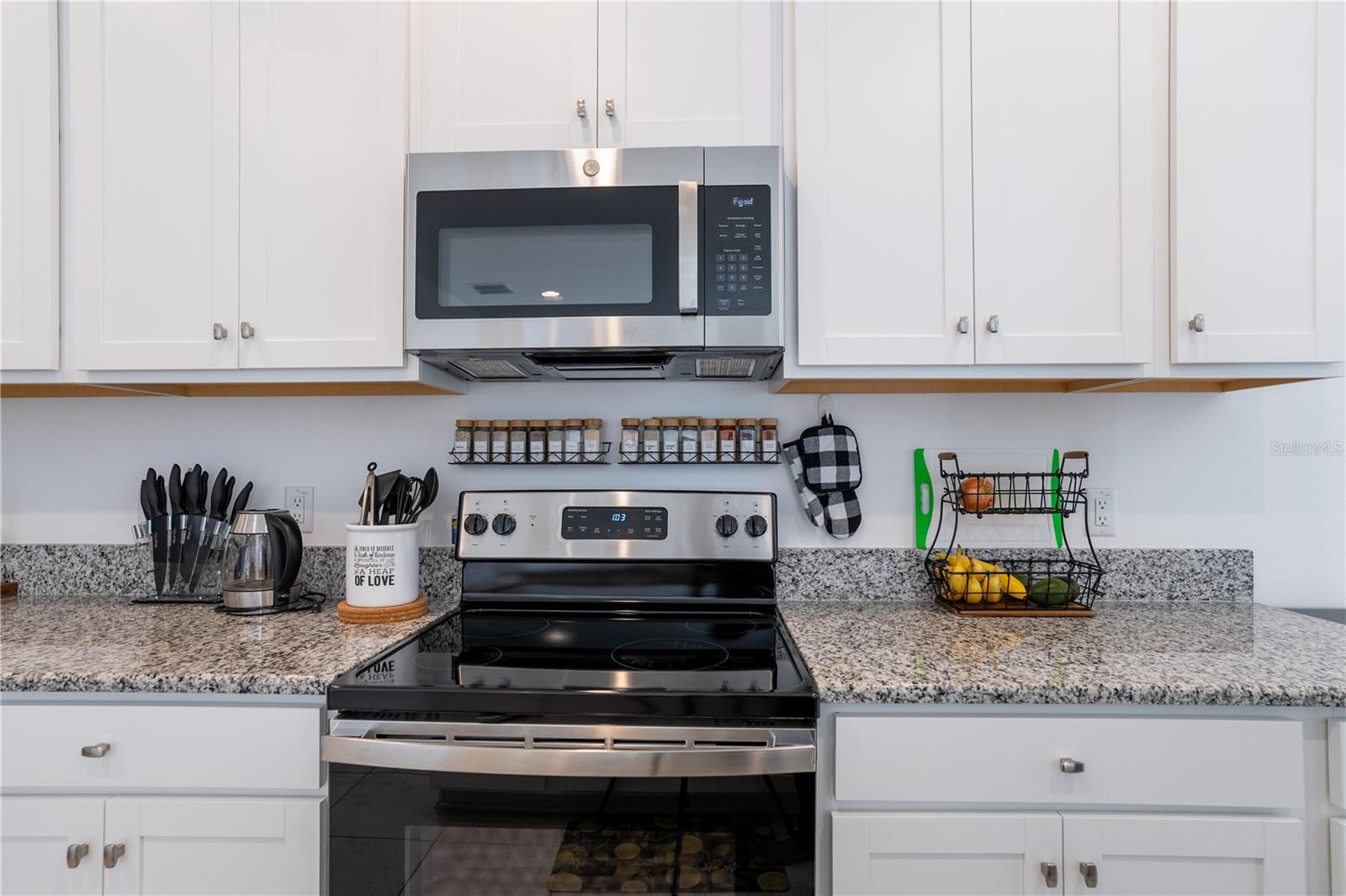 Listing photo id 12 for 37860 Beacon Brick Drive