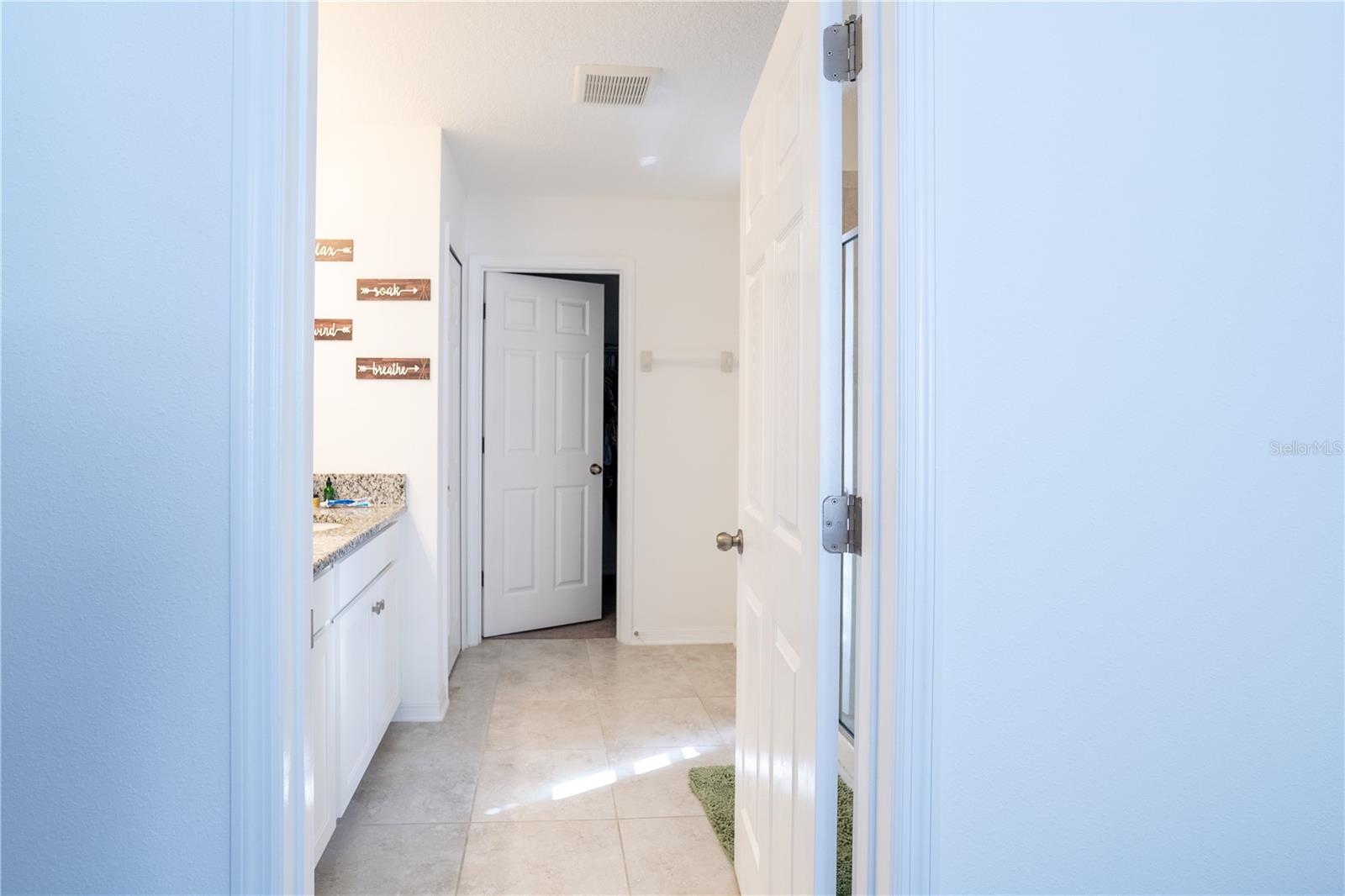 Listing photo id 29 for 37860 Beacon Brick Drive