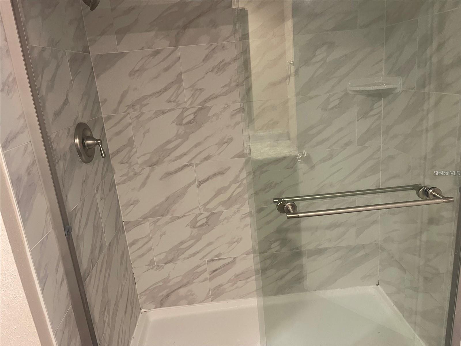 Image 15 of 32 For 851 Bayway Boulevard 103