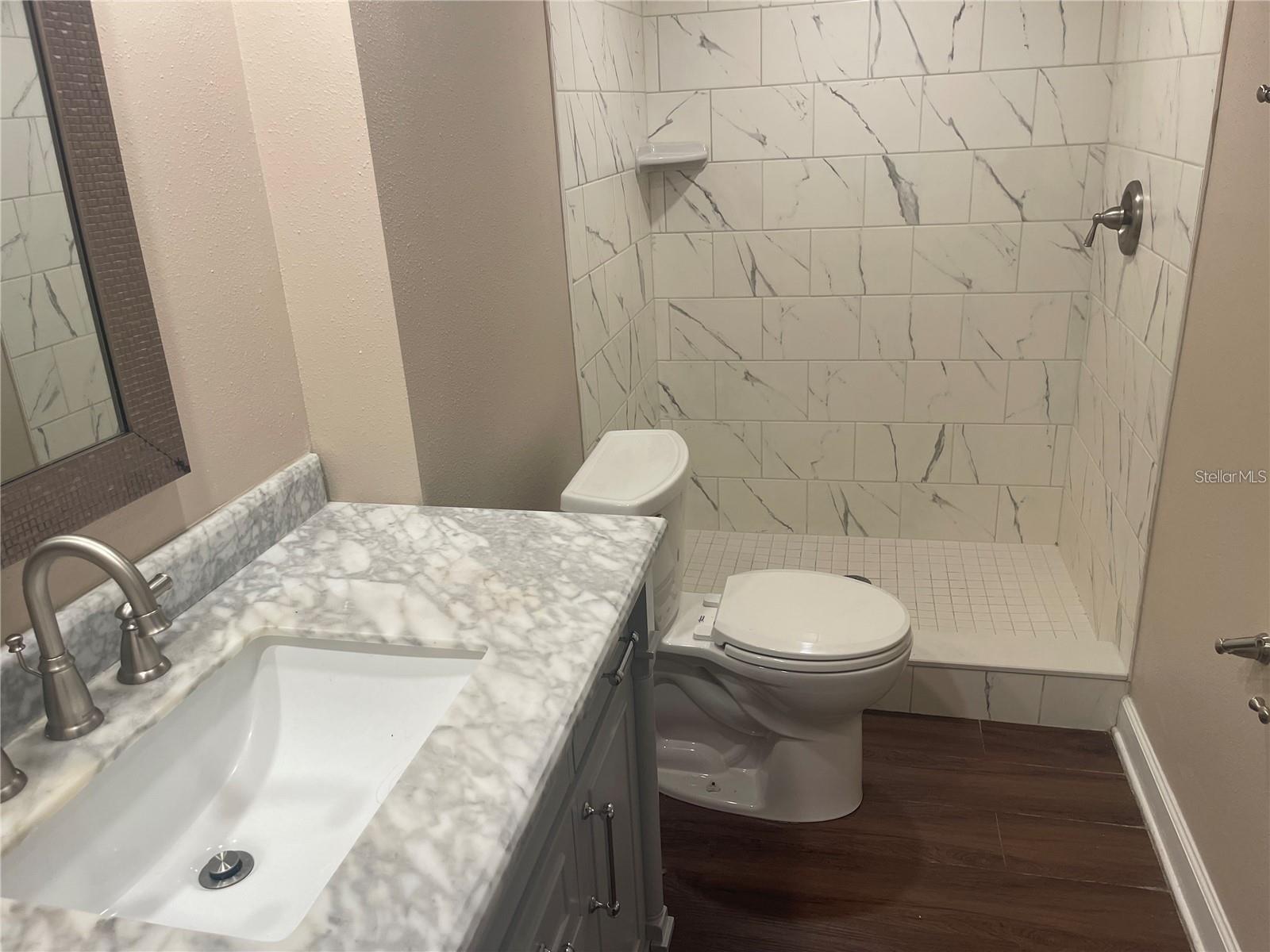 Image 17 of 32 For 851 Bayway Boulevard 103