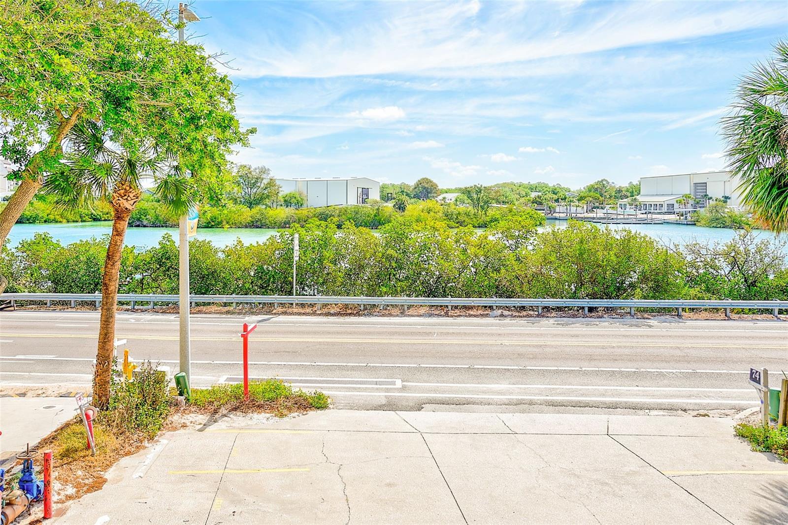 Listing photo id 14 for 74 Gulf Boulevard 1b