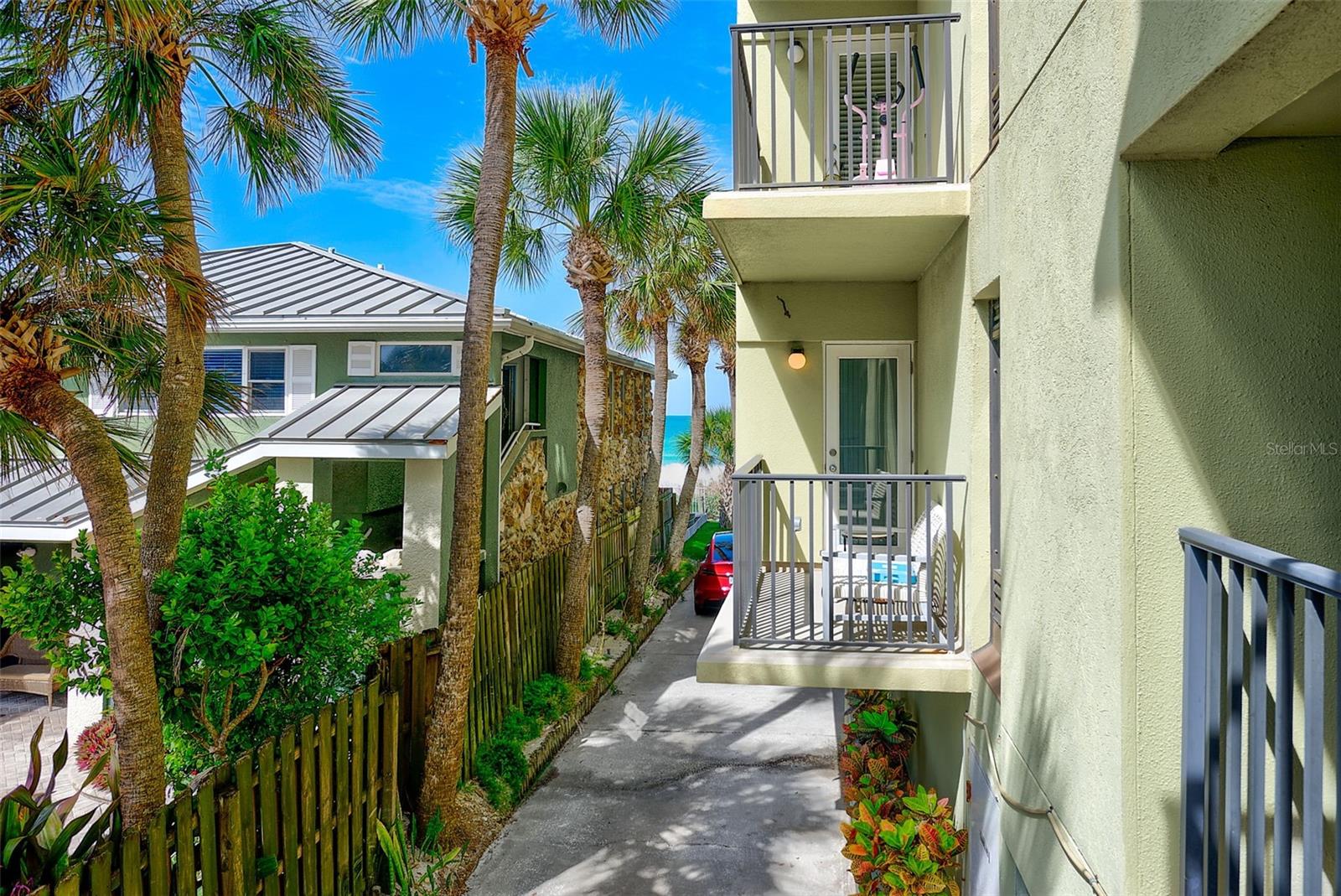 Listing photo id 21 for 74 Gulf Boulevard 1b