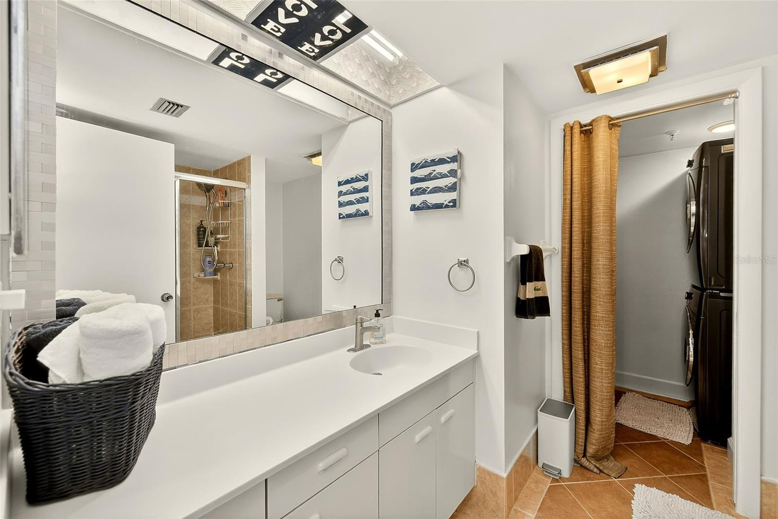 Listing photo id 30 for 74 Gulf Boulevard 1b