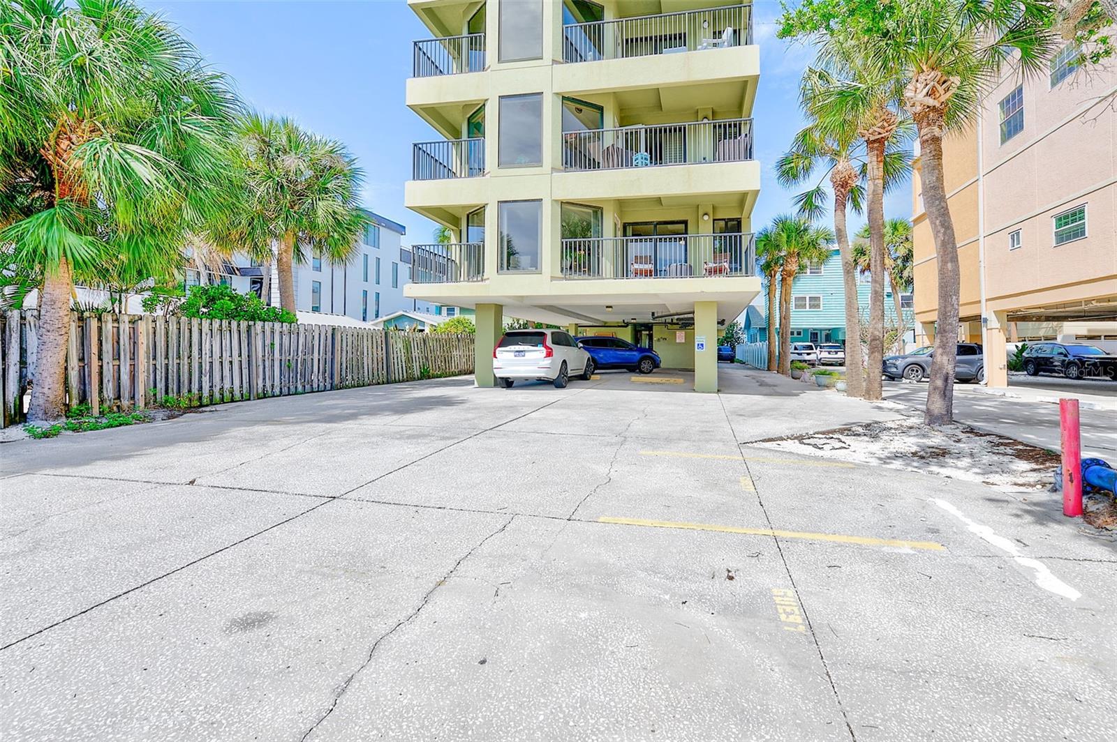 Listing photo id 35 for 74 Gulf Boulevard 1b