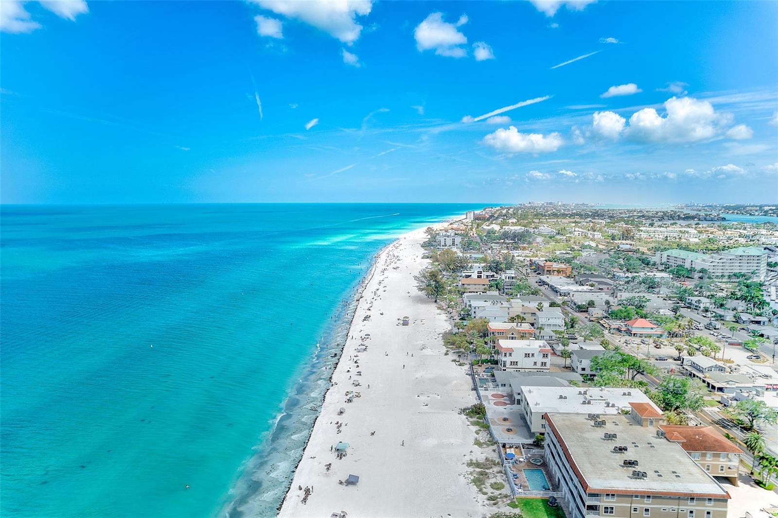 Listing photo id 40 for 74 Gulf Boulevard 1b
