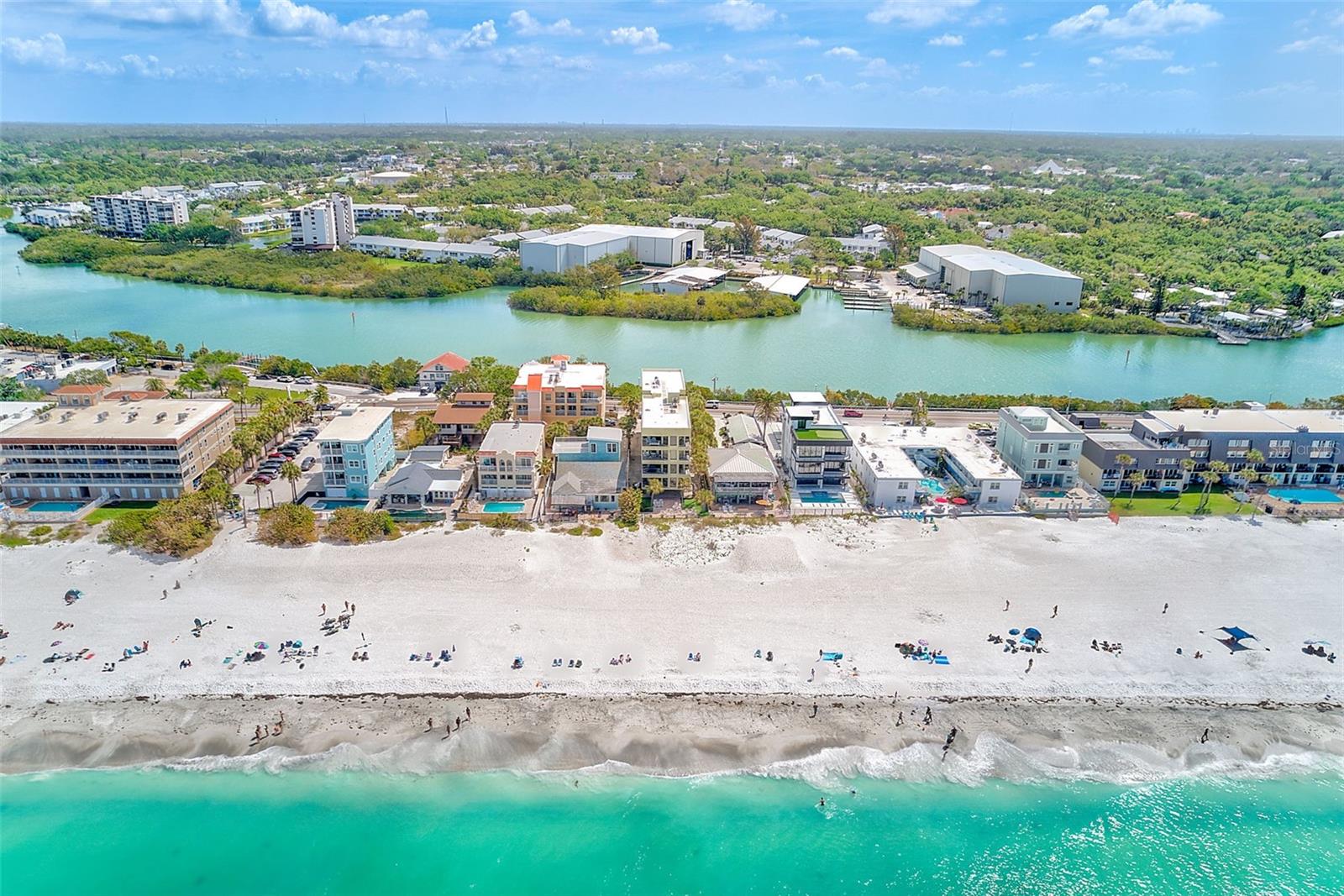 Listing photo id 41 for 74 Gulf Boulevard 1b