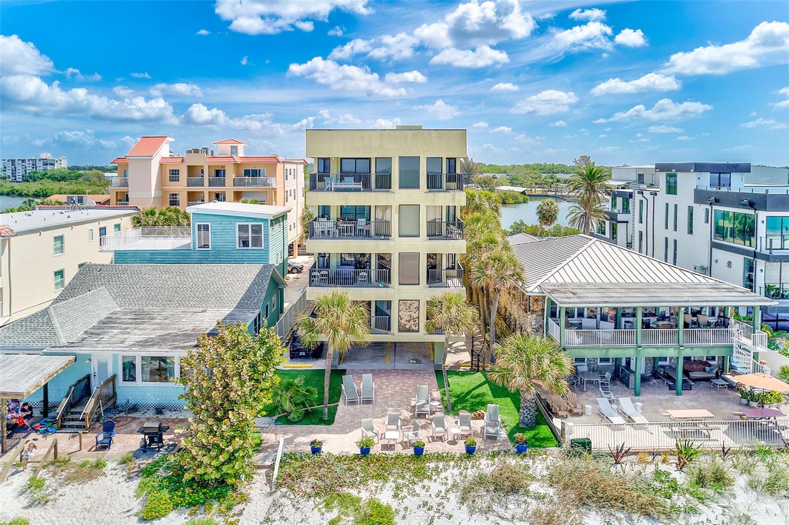 Listing photo id 42 for 74 Gulf Boulevard 1b