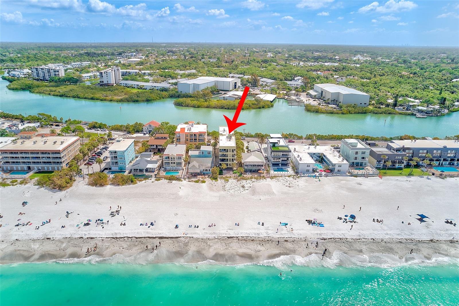 Listing photo id 3 for 74 Gulf Boulevard 1b