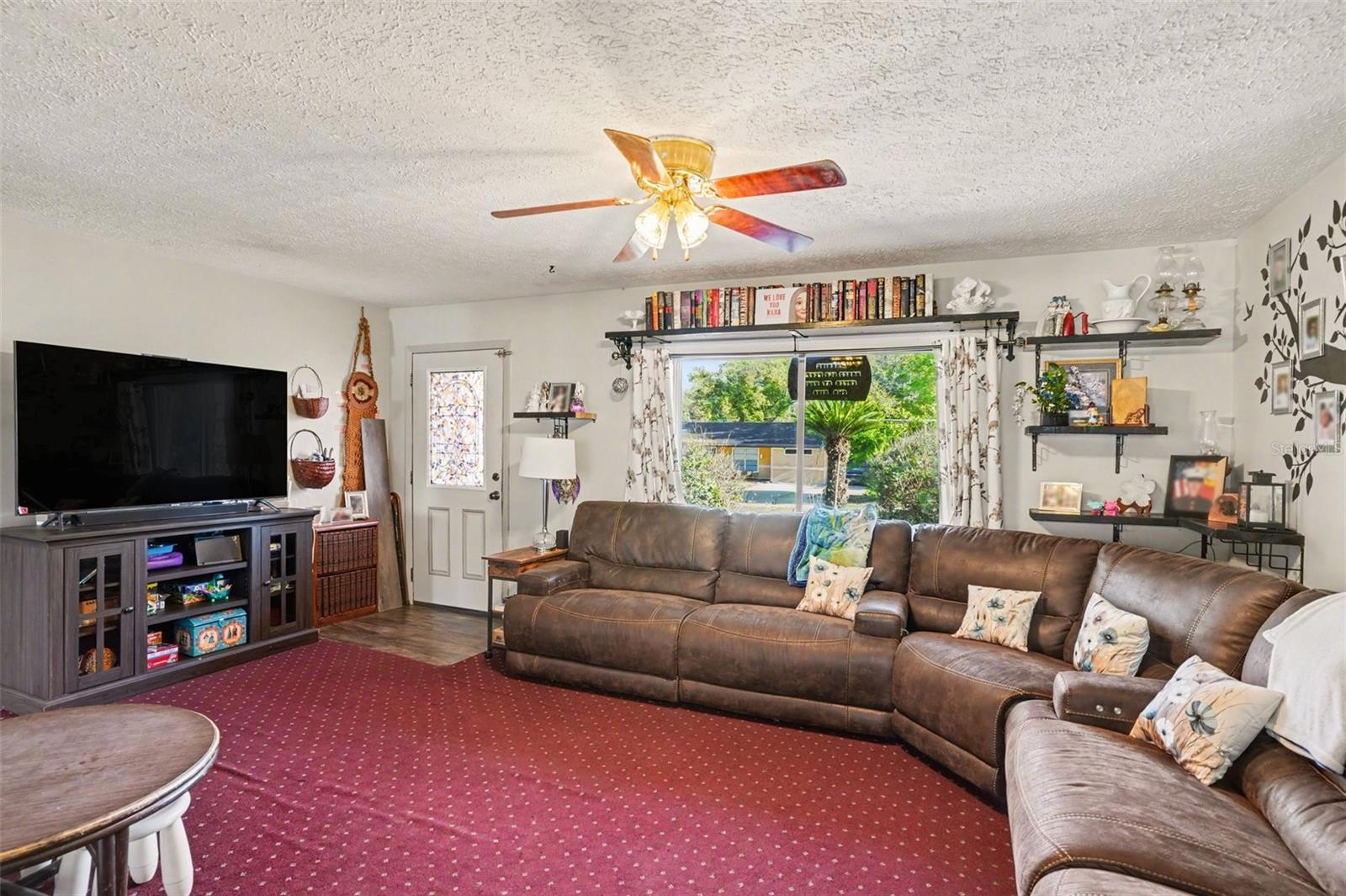 Image 7 of 31 For 11207 Creekview Drive