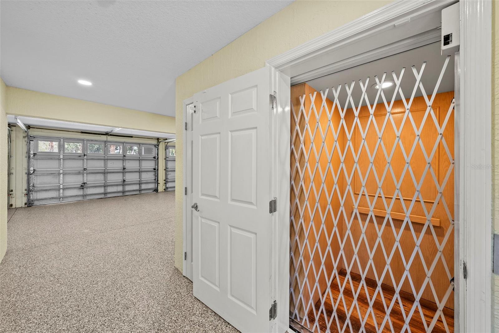 Image 37 of 59 For 6730 Beagle Drive