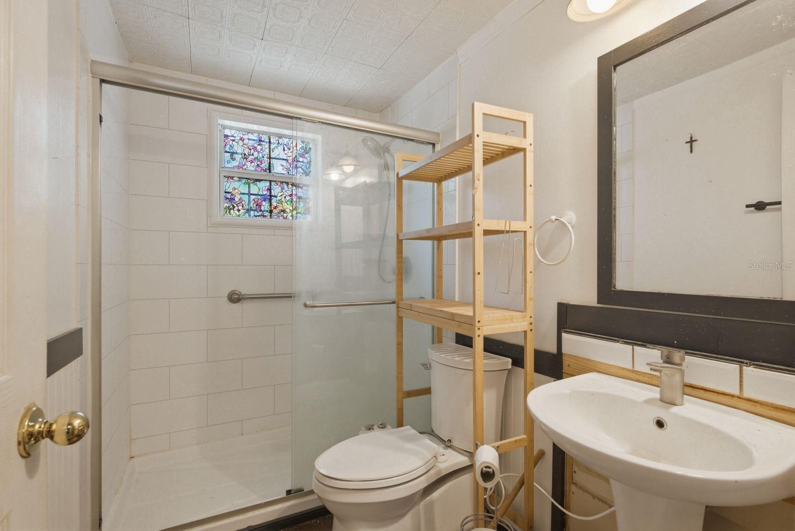 Image 14 of 23 For 985 Cedarwood Avenue