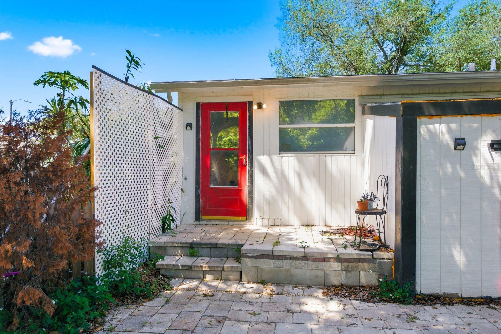 Image 18 of 23 For 985 Cedarwood Avenue