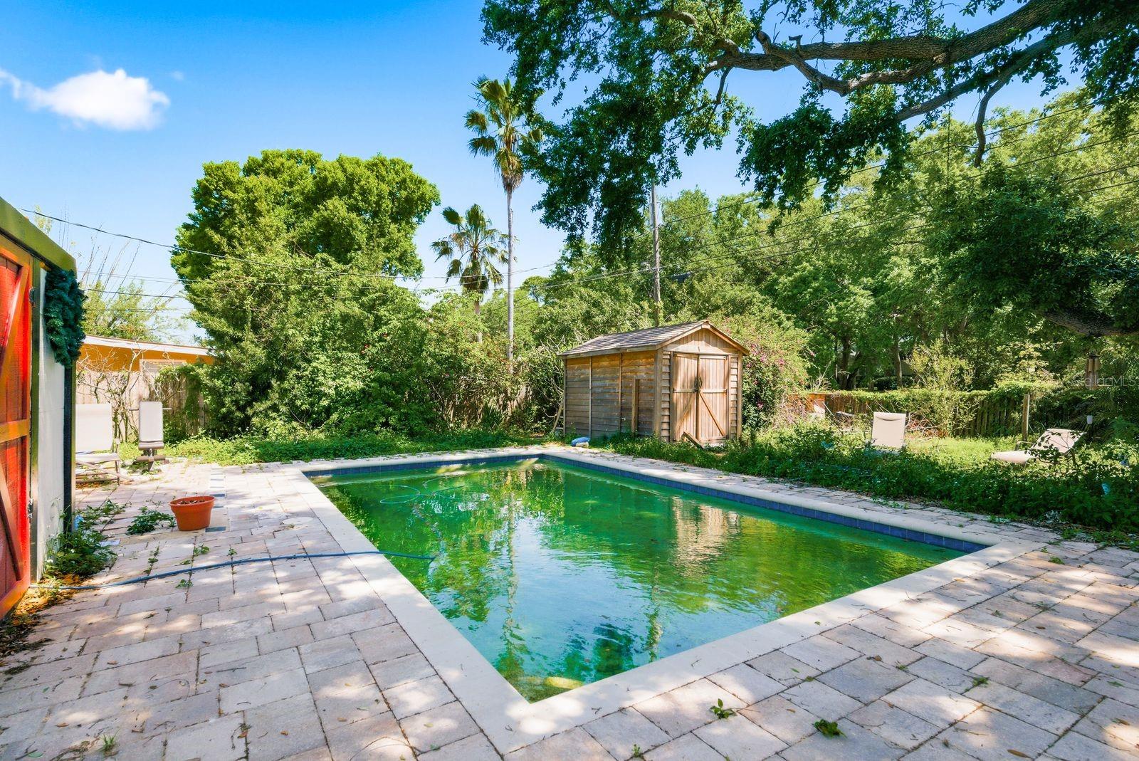 Image 21 of 23 For 985 Cedarwood Avenue