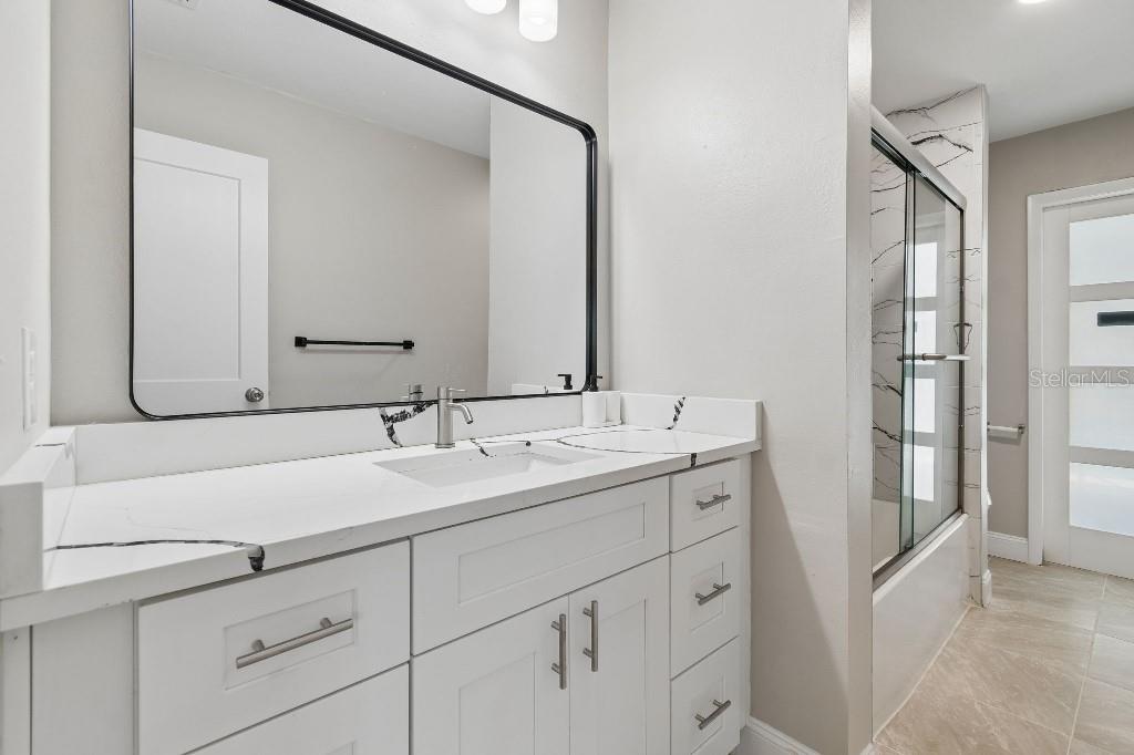 Image 28 of 70 For 615 Royal Crest Drive