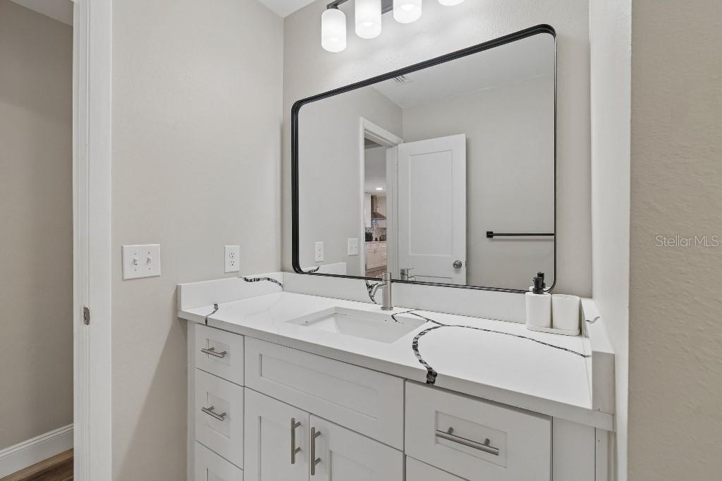 Image 29 of 70 For 615 Royal Crest Drive