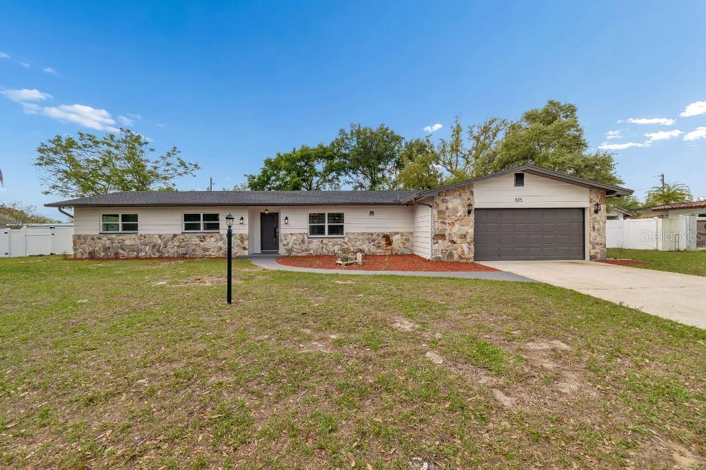 Image 3 of 70 For 615 Royal Crest Drive