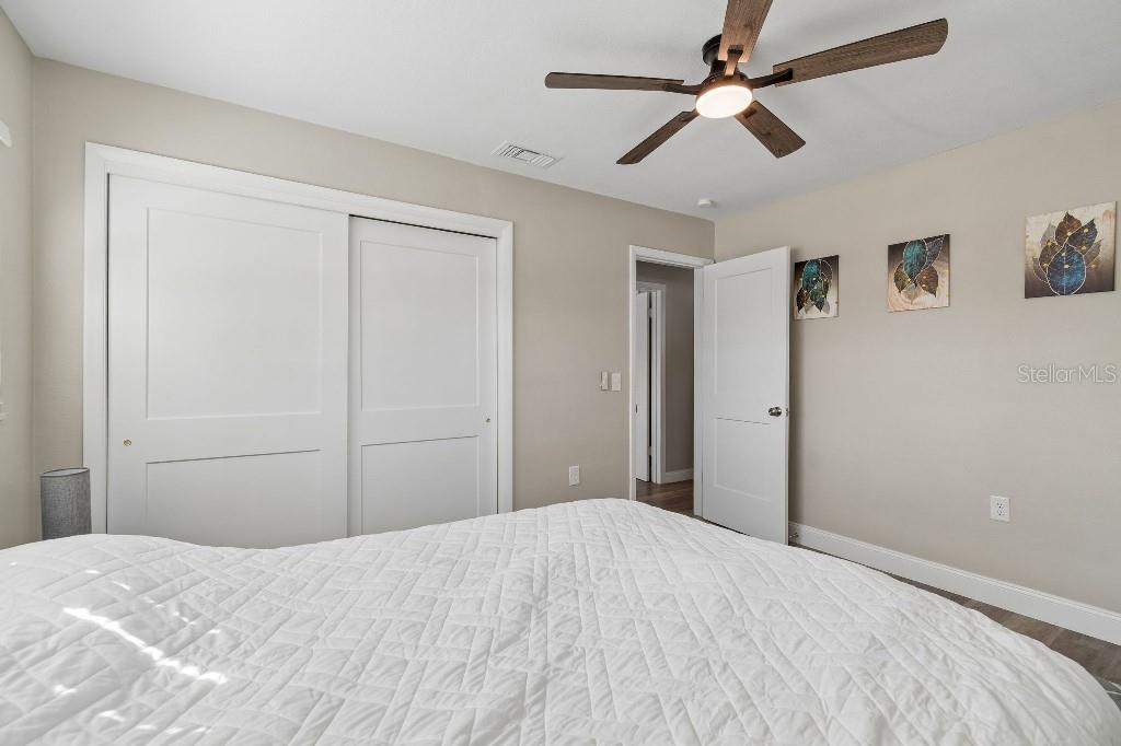 Image 37 of 70 For 615 Royal Crest Drive