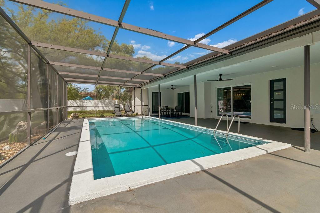 Image 42 of 70 For 615 Royal Crest Drive