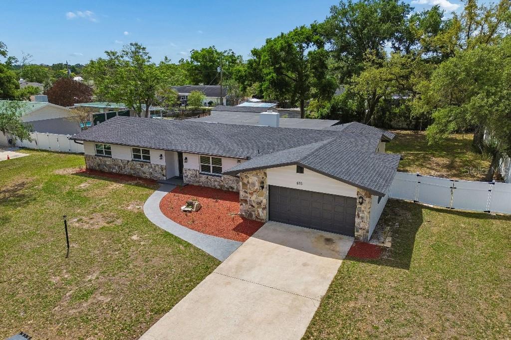 Image 54 of 70 For 615 Royal Crest Drive