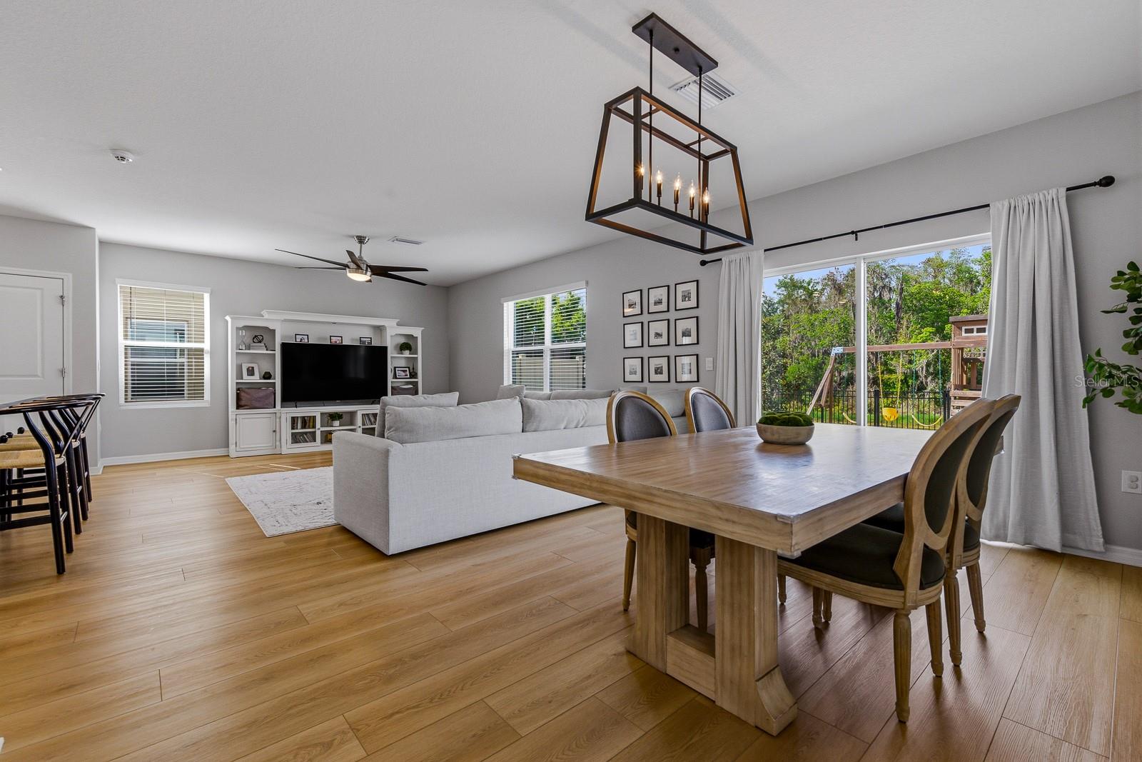 Image 12 of 48 For 16129 Soft Fern Trace