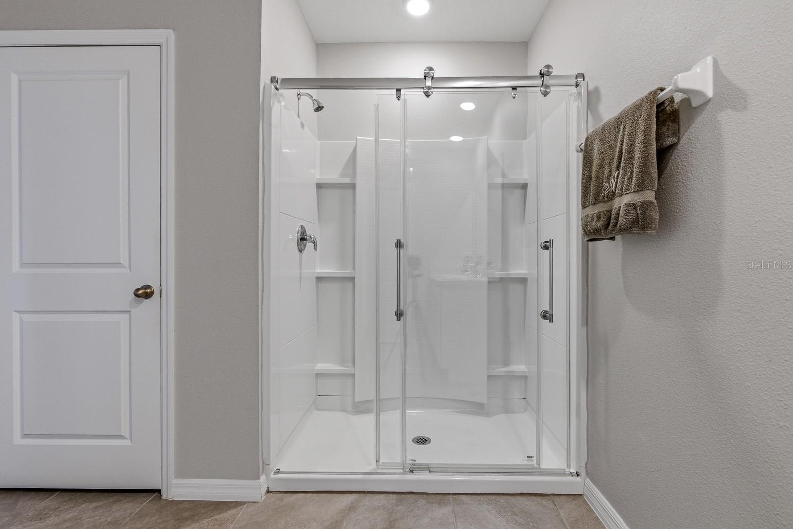 Image 21 of 48 For 16129 Soft Fern Trace