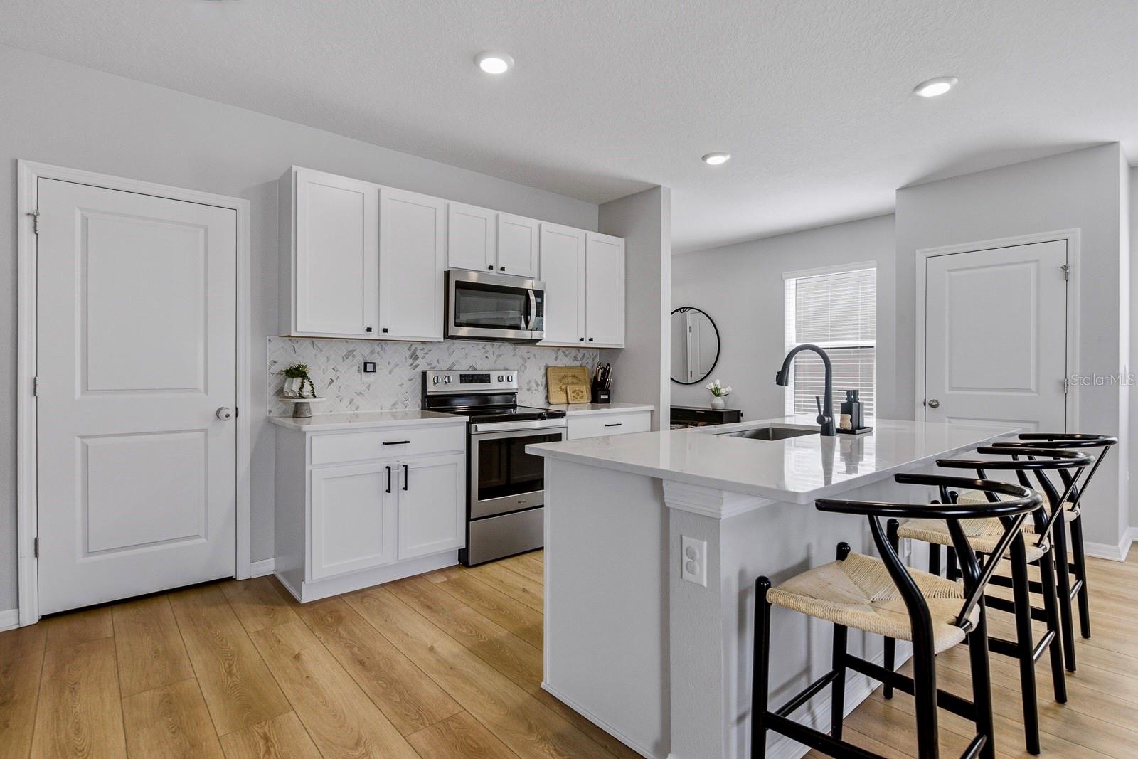 Image 8 of 48 For 16129 Soft Fern Trace