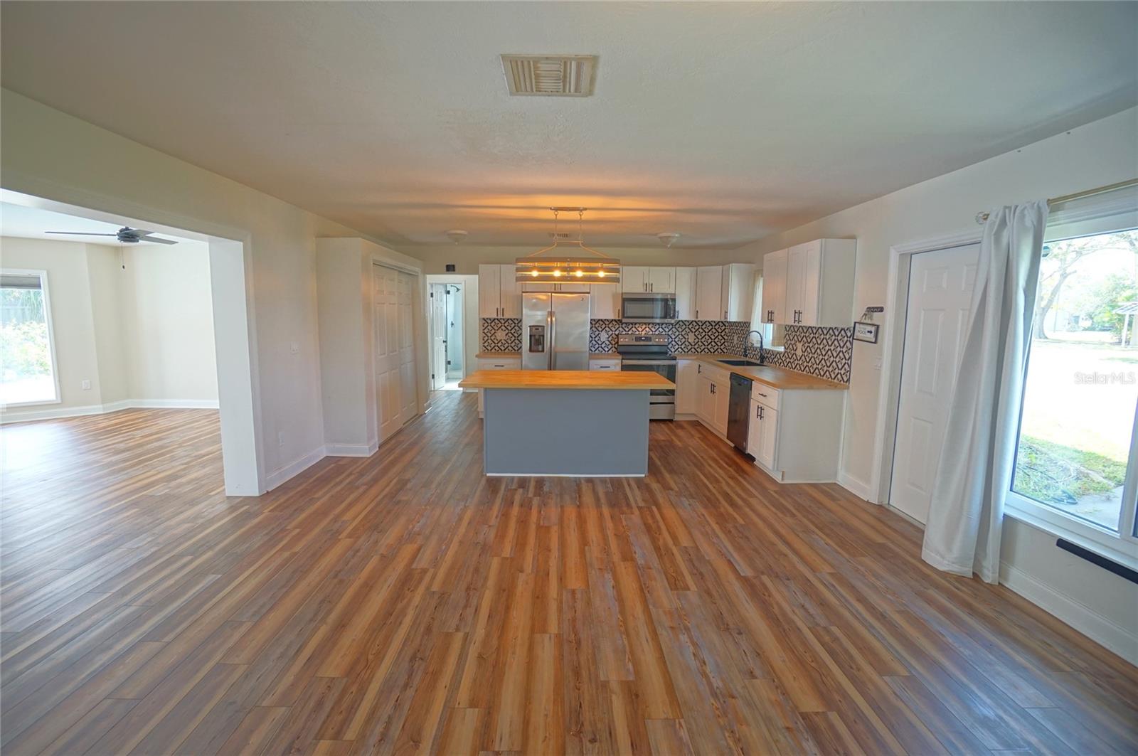 Image 14 of 20 For 7325 10th Street N